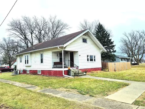 402 2nd St SW, Melcher Dallas, IA 50163