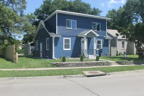 913 E 23rd St, Des Moines, IA 50317