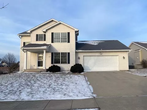 839 Poe Ave, Ames, IA 50014