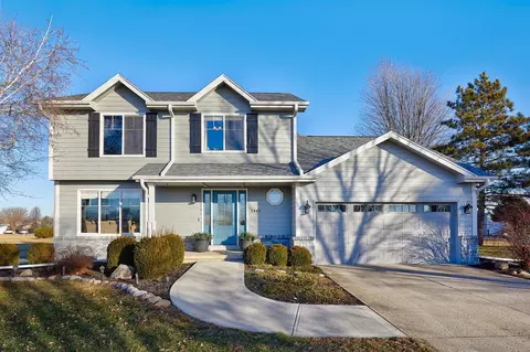 2445 NE 80th St, Altoona, IA 50009