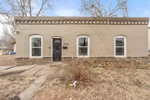 2406 Logan Ave, Des Moines, IA 50317