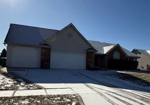 1334 Lake Shore Dr SE, Altoona, IA 50009