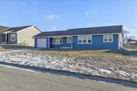 309 SE 4th St, Greenfield, IA 50849