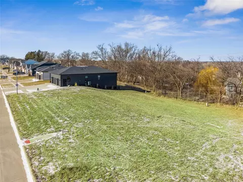 818 Evans View Dr, Adel, IA 50003 photo 3