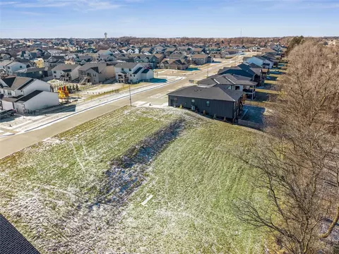 818 Evans View Dr, Adel, IA 50003 photo 9