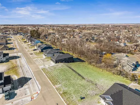 818 Evans View Dr, Adel, IA 50003 photo 5