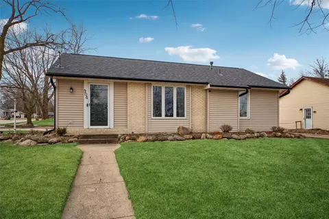 904 W Broadway St, Polk City, IA 50226