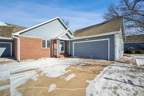 5913 Aspen Cir, Johnston, IA 50131