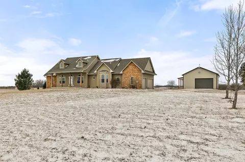 2360 SE 108th St, Runnells, IA 50237