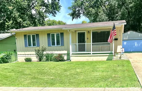 8513 Madison Ave, Urbandale, IA 50322