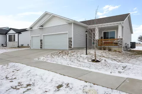 6706 NE 9th Ct, Des Moines, IA 50313