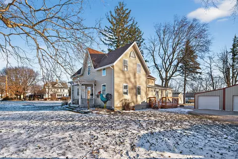 103 Park Ave NE, Mitchellville, IA 50169