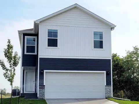 2698 SE Creekhill Way, West Des Moines, IA 50265