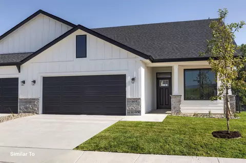 1621 Garland Ave, Norwalk, IA 50211