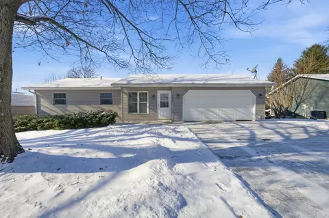 1510 3rd St, Eldora, IA 50627