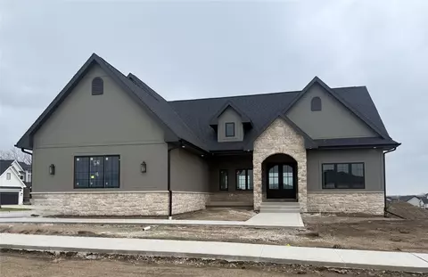 4189 Westgate Pkwy, Clive, IA 50325