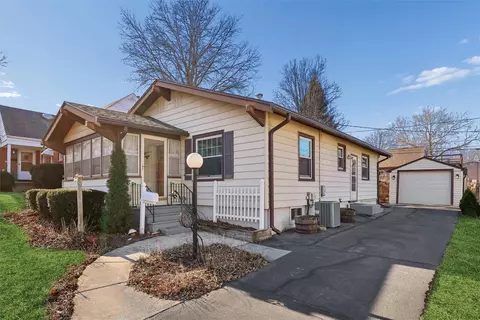 2602 36th St, Des Moines, IA 50310