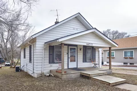 2573 Onawa St, Des Moines, IA 50317