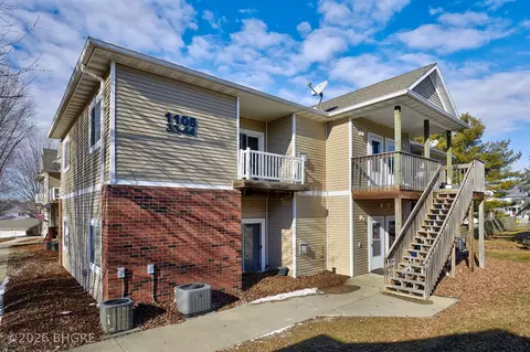 1106 N 6th St #43, Indianola, IA 50125