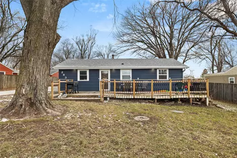 2830 NE 53rd Ct, Des Moines, IA 50317