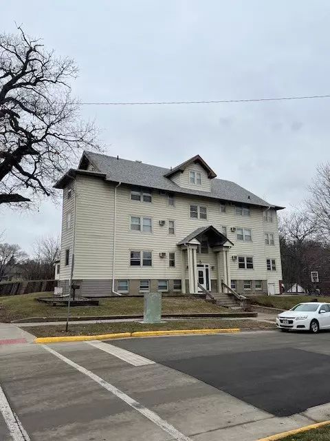 2907203 W Campus St, Ames, IA 50014