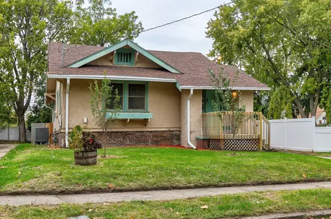 1326 33rd St, Des Moines, IA 50311
