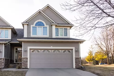 14116 Ridgemont Dr, Urbandale, IA 50323