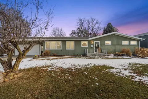 105 S 10th St, Montezuma, IA 50171