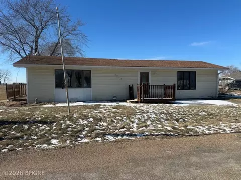 1773 C Ave, Knoxville, IA 50138