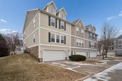 3015 SW Arlan Ln, Ankeny, IA 50023