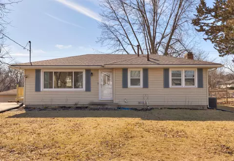 3111 E Clinton Ave, Des Moines, IA 50317