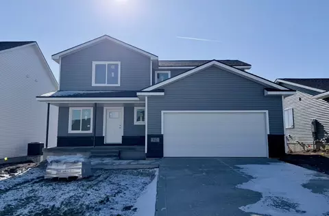 912 Knoll Dr, Norwalk, IA 50211