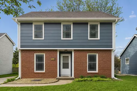 5016 Westwood Dr, West Des Moines, IA 50265