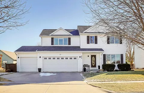 917 NW 22nd St, Ankeny, IA 50023