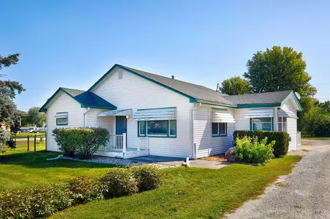 2009 Locust St, Granger, IA 50109