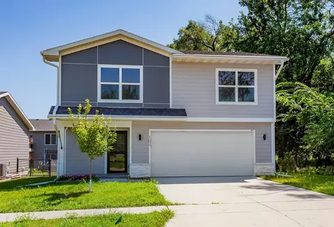 104 Mcpherson St, Boone, IA 50036