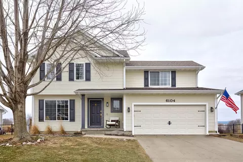 6104 Four Pines St, Johnston, IA 50131