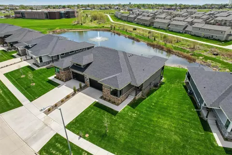 136 NW Sunrise Dr, Waukee, IA 50263
