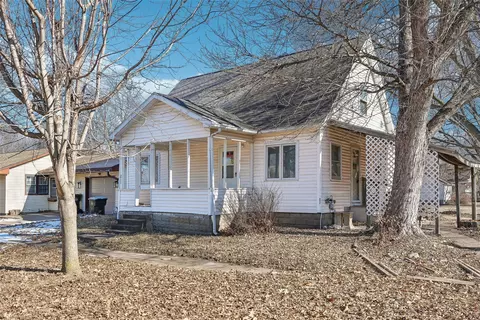 211 N Filmore St, Monroe, IA 50170