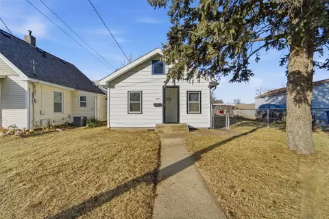 2644 Chicago Ave, Des Moines, IA 50317