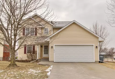 2617 SW 32nd St, Ankeny, IA 50023