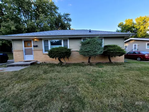 2517 Lynner Dr, Des Moines, IA 50310