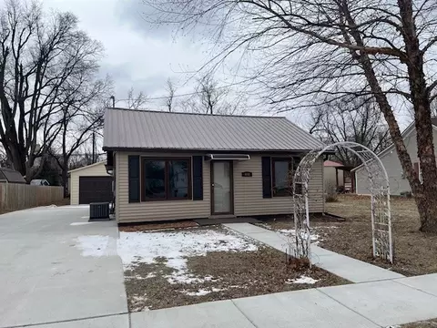 408 2nd St, Cambridge, IA 50046