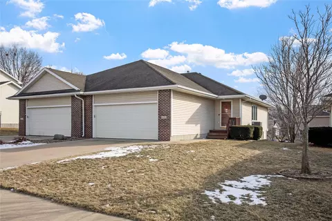 823 SW 46th St, Ankeny, IA 50023