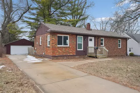 6200 Holcomb Ave, Des Moines, IA 50322