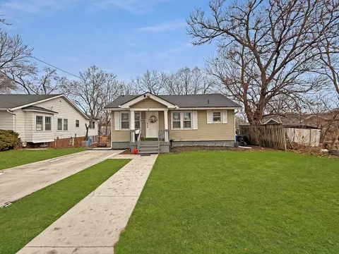 1211 56th St, Des Moines, IA 50311