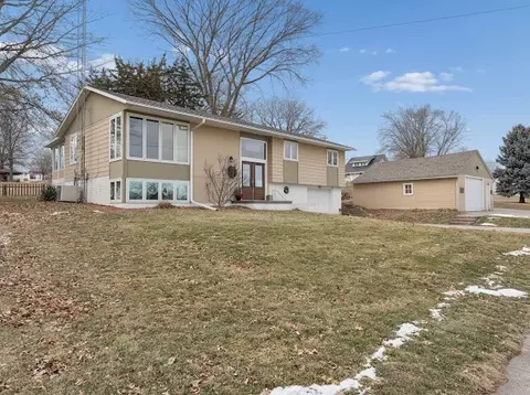 504 Cross St, Lynnville, IA 50153