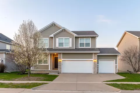 85 SE Dillon Dr, Waukee, IA 50263