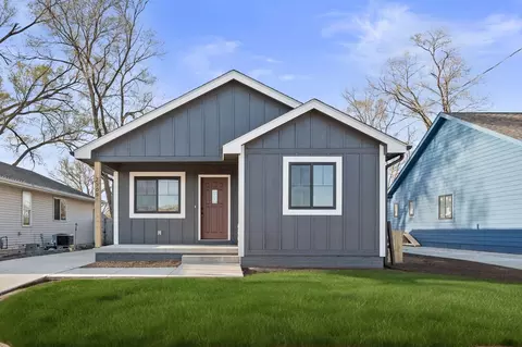 2505 Shaw St, Des Moines, IA 50317