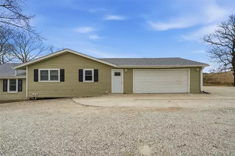 12656 150th Ave, Indianola, IA 50125